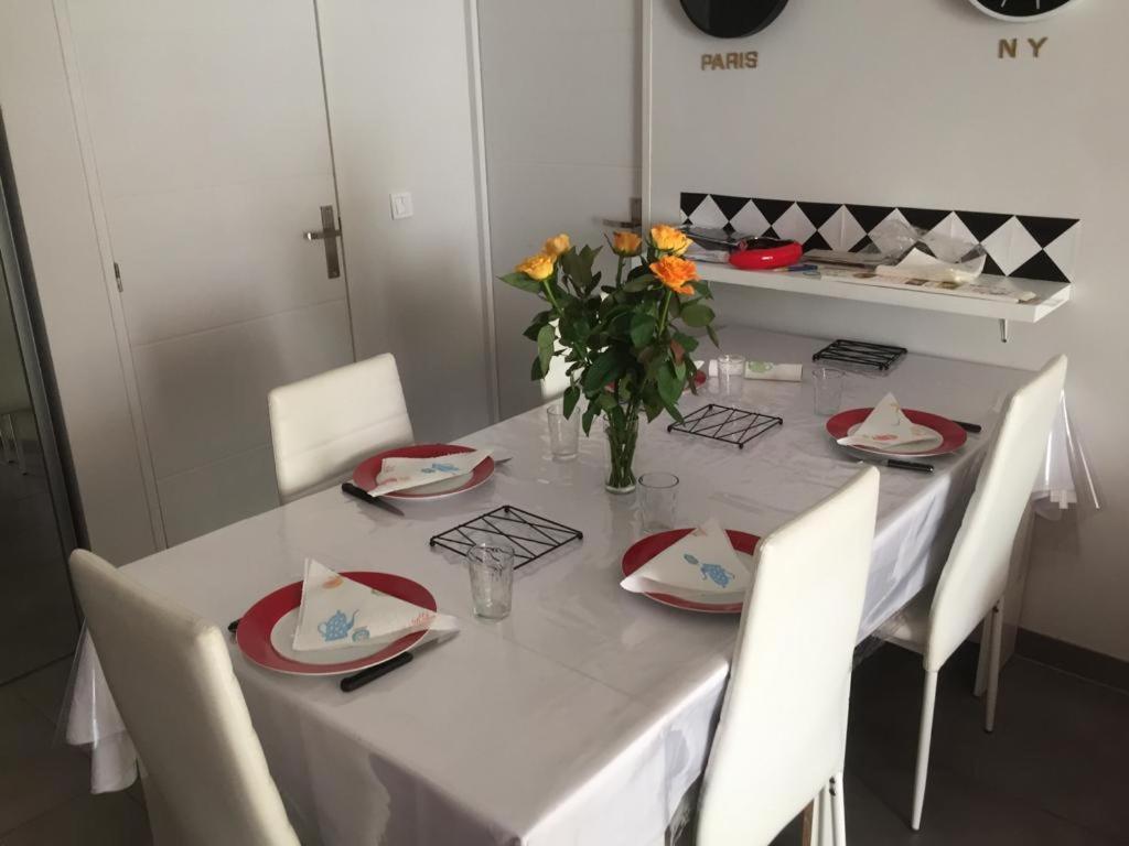 Superbe 3P 2Chambres, 2Terrasses Cannes Centre-Ville, 4 Min A Pied De La Croisette Sas-Meredith Loc Екстериор снимка